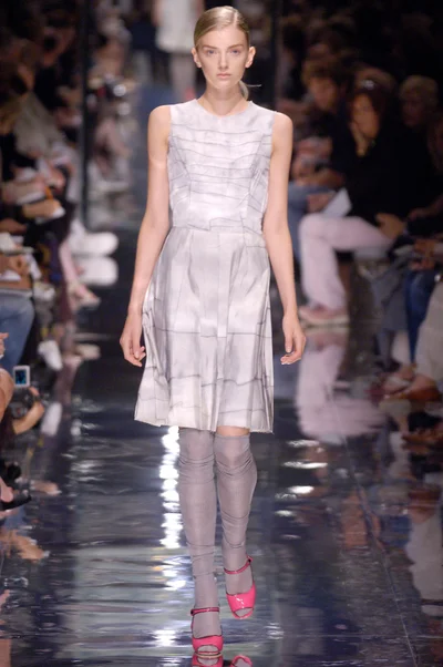 Look 32